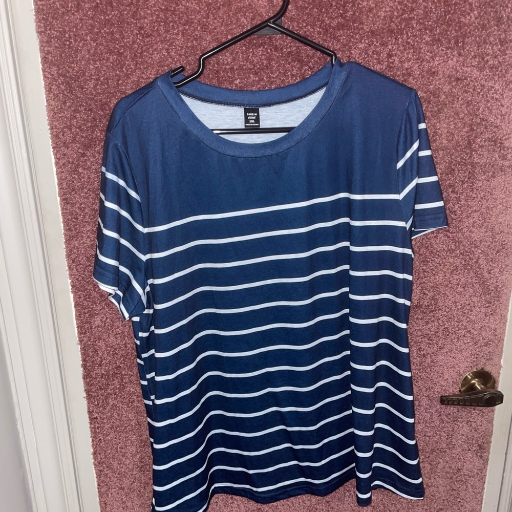 SHEIN Curve Navy and Light Blue Tee